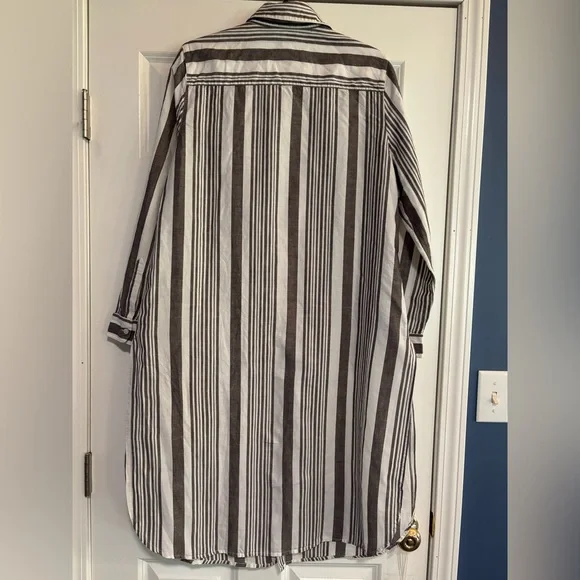 Chico’s Linen Blend Striped Long Shirt/dress, size 12 (Chico’s 2) - Picture 5 of 8